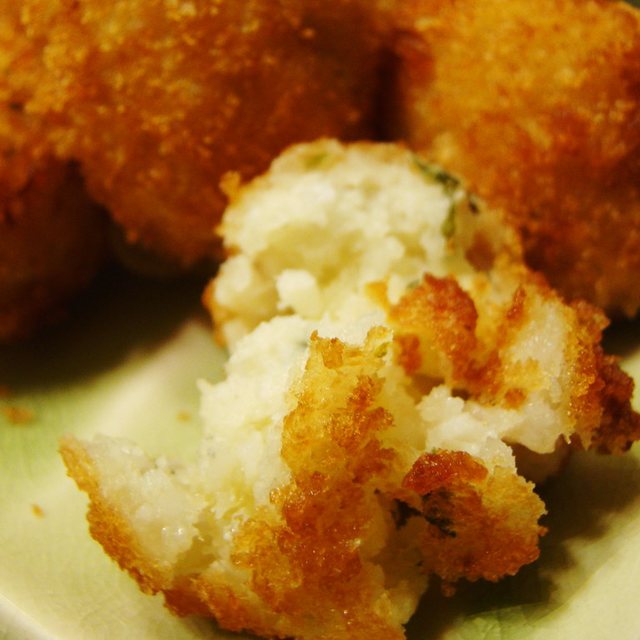Bolinho de Costela Desfiada com Queijo 350g